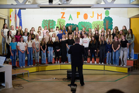 049_Zapojmo pomladi II_dan